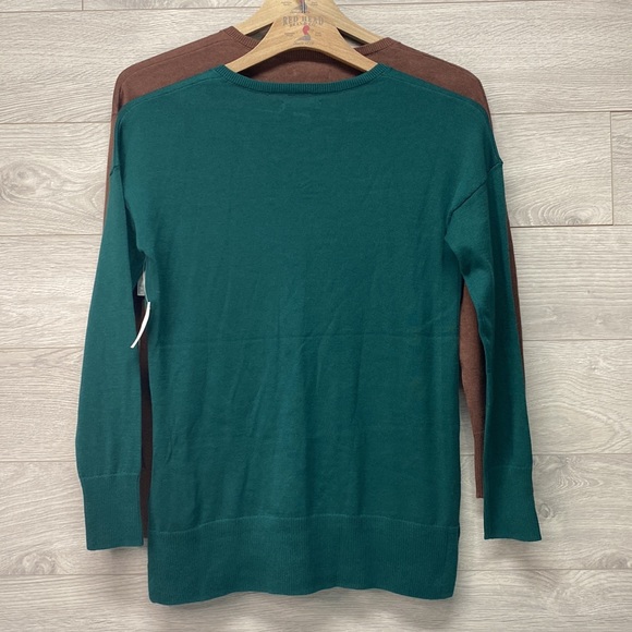 Two Lightweight V-Neck Tunic Sweaters Medium, Amazon Essentials Women’s - Picture 5 of 11